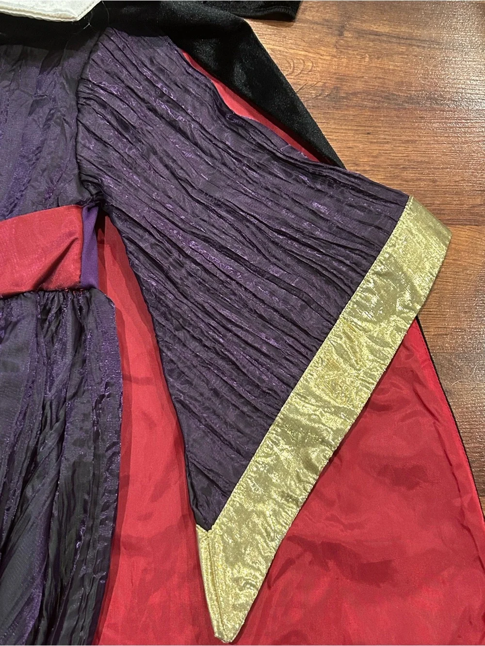 The Disney Store Evil Queen Villain Costume Wicked Queen Child 5-6 Years Old - Picture 4 of 9